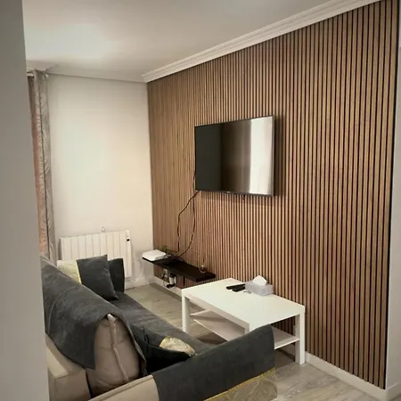 Vivienda Turistica * Ирун