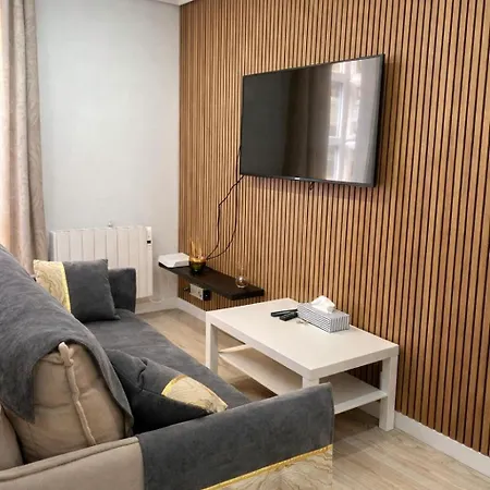 Vivienda Turistica * Ирун